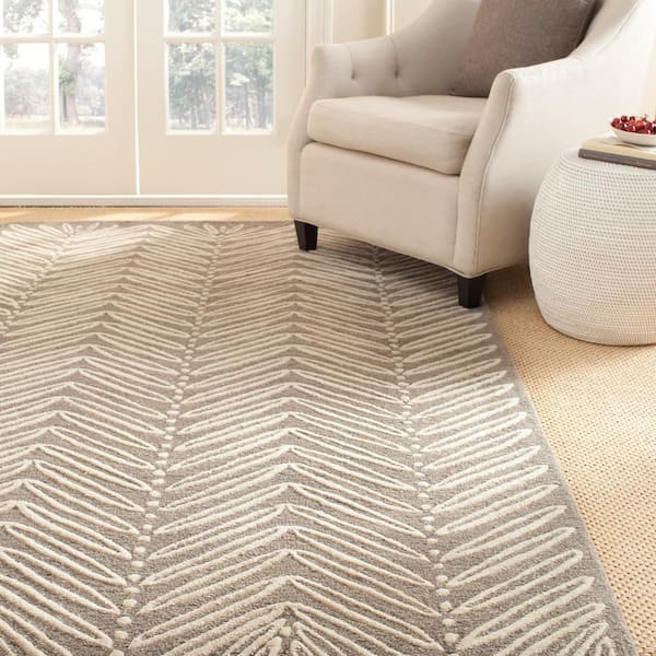 Martha Stewart Chamois Beige 5 ft. x 8 ft. Floral Area Rug