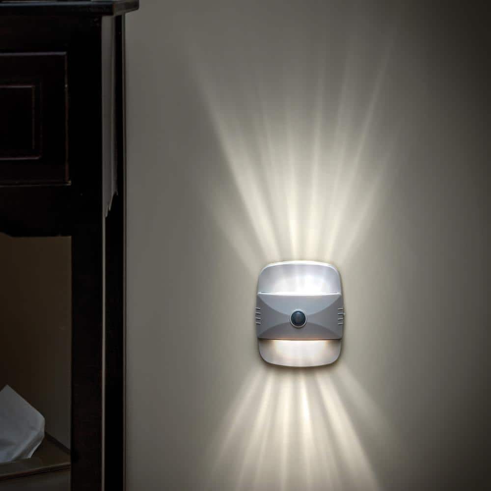 Sensor Brite White Wireless Motion Activated LED Light