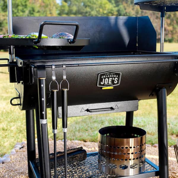 OKLAHOMA JOE'S Firecraft Open Fire Grilling Wind Guard 9919881W06