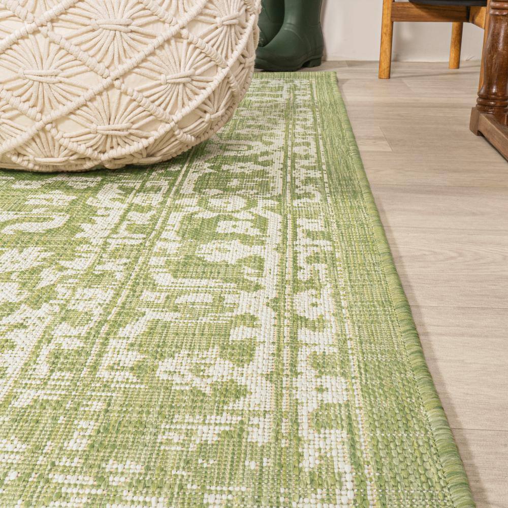 Malta Green and Cream Bohemian Medallion 5' Square Indoor/Outdoor Area Rug