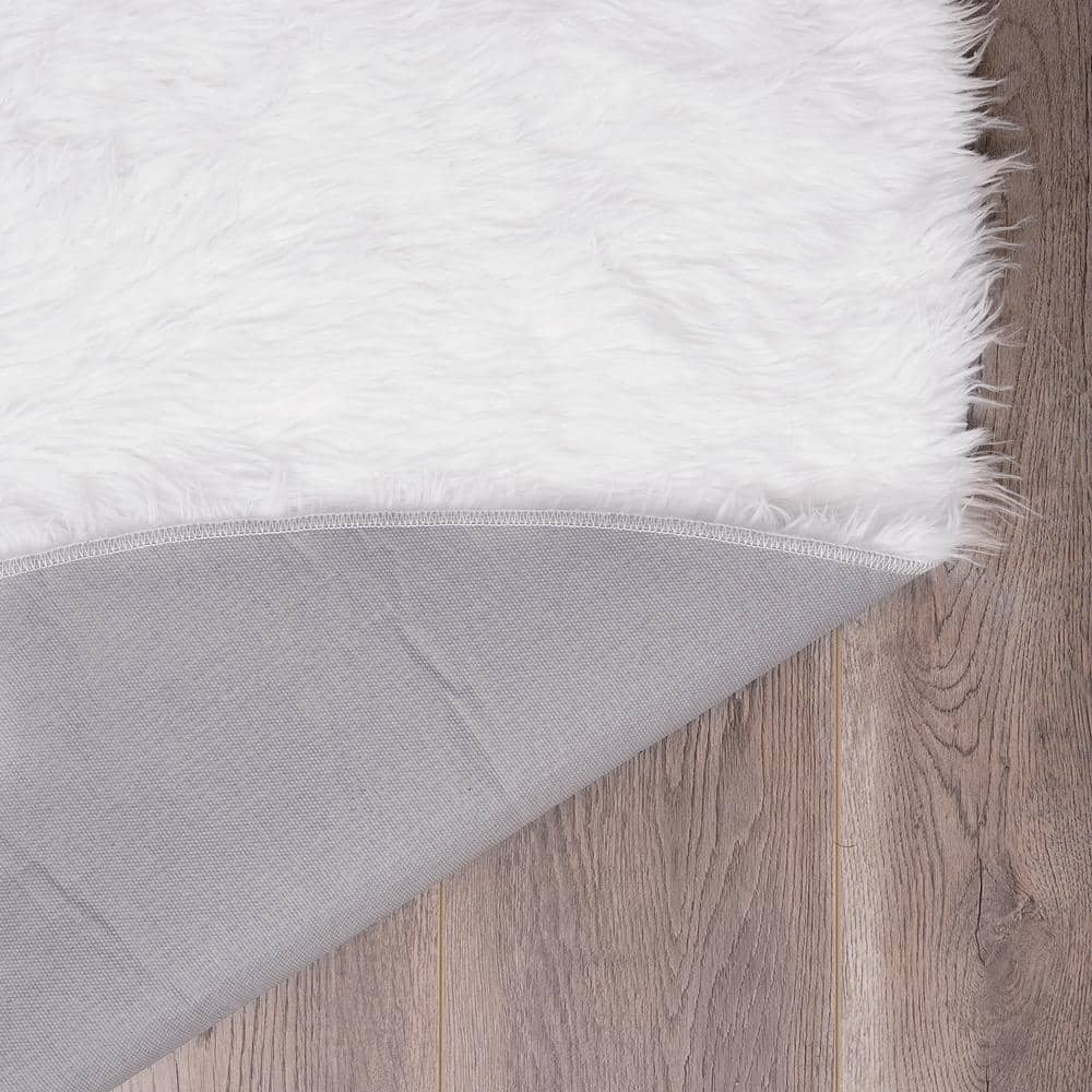 Luxurious Soft White Faux Fur Shag Round Area Rug 6'