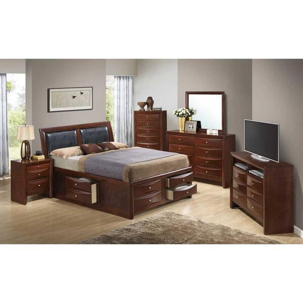 Passion Furniture Marilla Cherry Full Panel Beds