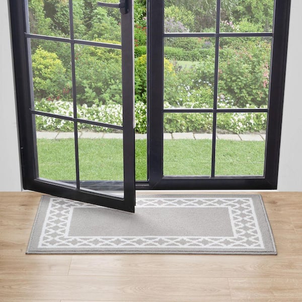 Nautica Washable Skid Resistant Light Grey/White 2.2 ft. x 4 ft