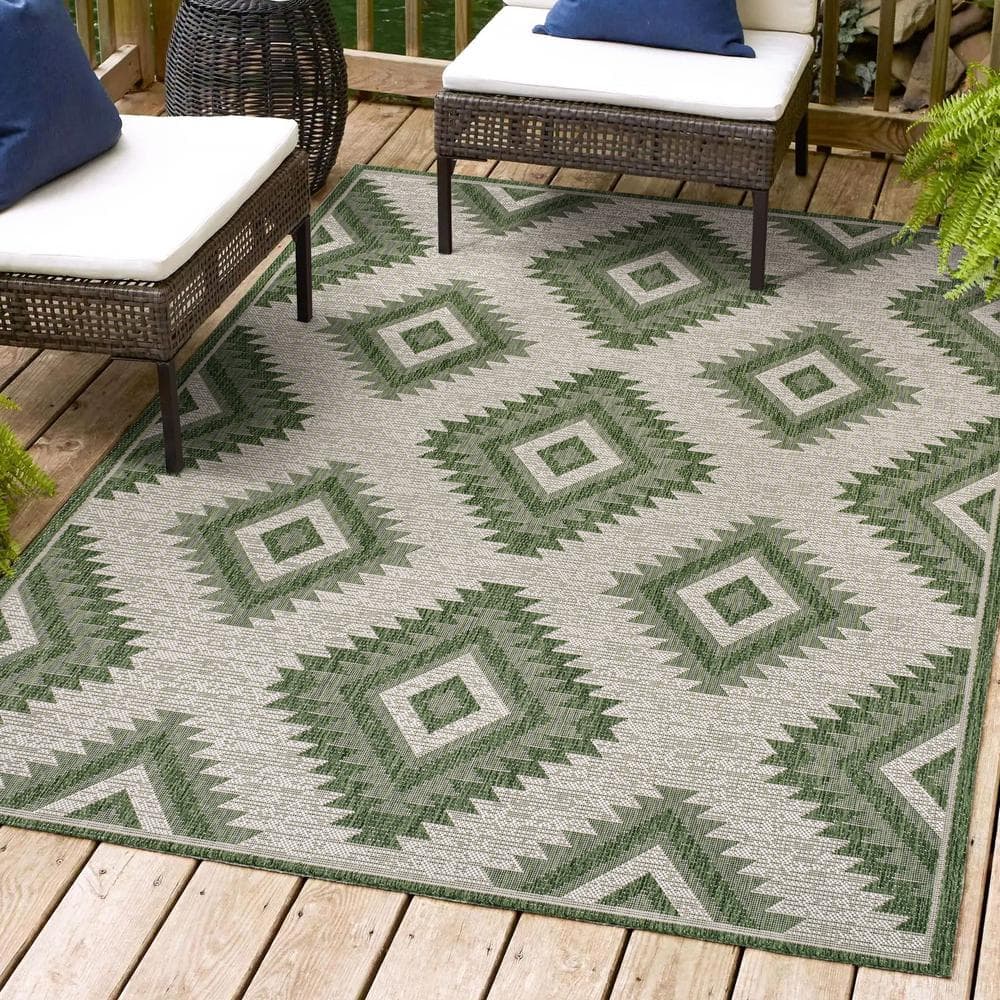 JONATHAN Y Lior Geometric Moroccan Diamond Green/Cream 5 ft. x 8 ft. Indoor/Outdoor Area Rug