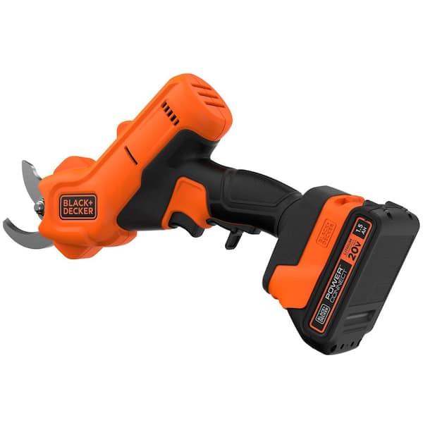 https://images.thdstatic.com/productImages/0f234b81-1114-4c99-a883-32146f6b95f4/svn/black-decker-cordless-hedge-trimmers-bcpr320c1-1f_600.jpg