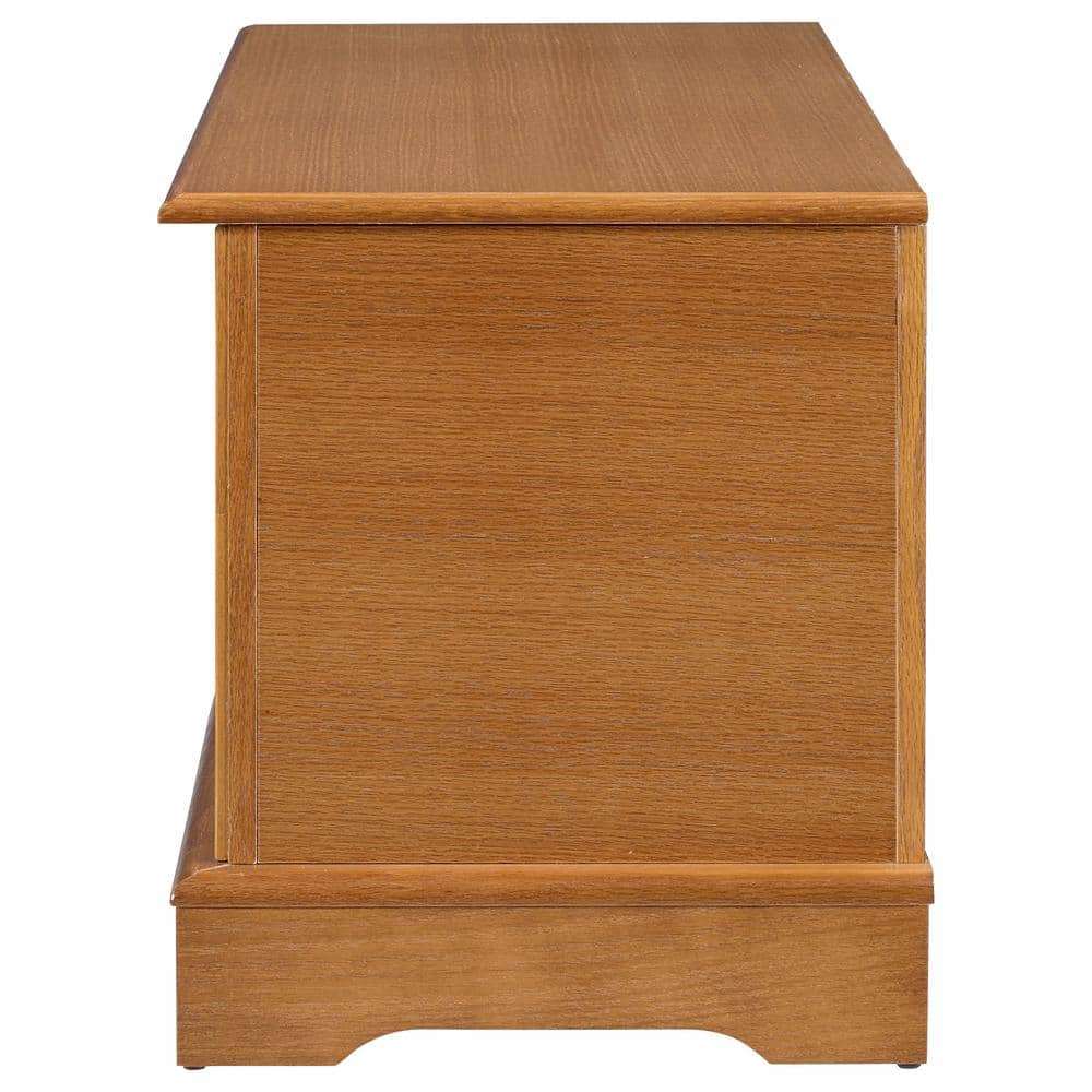 Honey Brown Traditional Cedar Wood Storage Chest