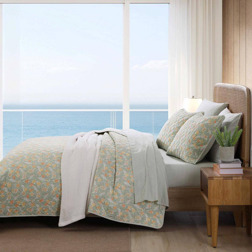 Full White Cotton Reversible Quilt Set