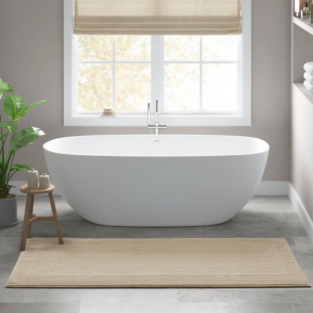 https://images.thdstatic.com/productImages/0f544a6c-aeb8-4e7d-a22c-8988e1773e41/svn/taupe-madison-park-signature-bathroom-rugs-bath-mats-mps72-449-64_1000.jpg