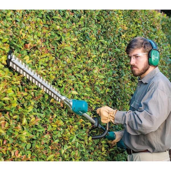 Makita cordless long reach hedge deals trimmer