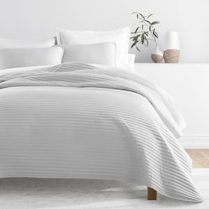 All Season 3-Pcs Light Gray Microfiber King/Cal King Stripe Stitch Quilt Set with Shams