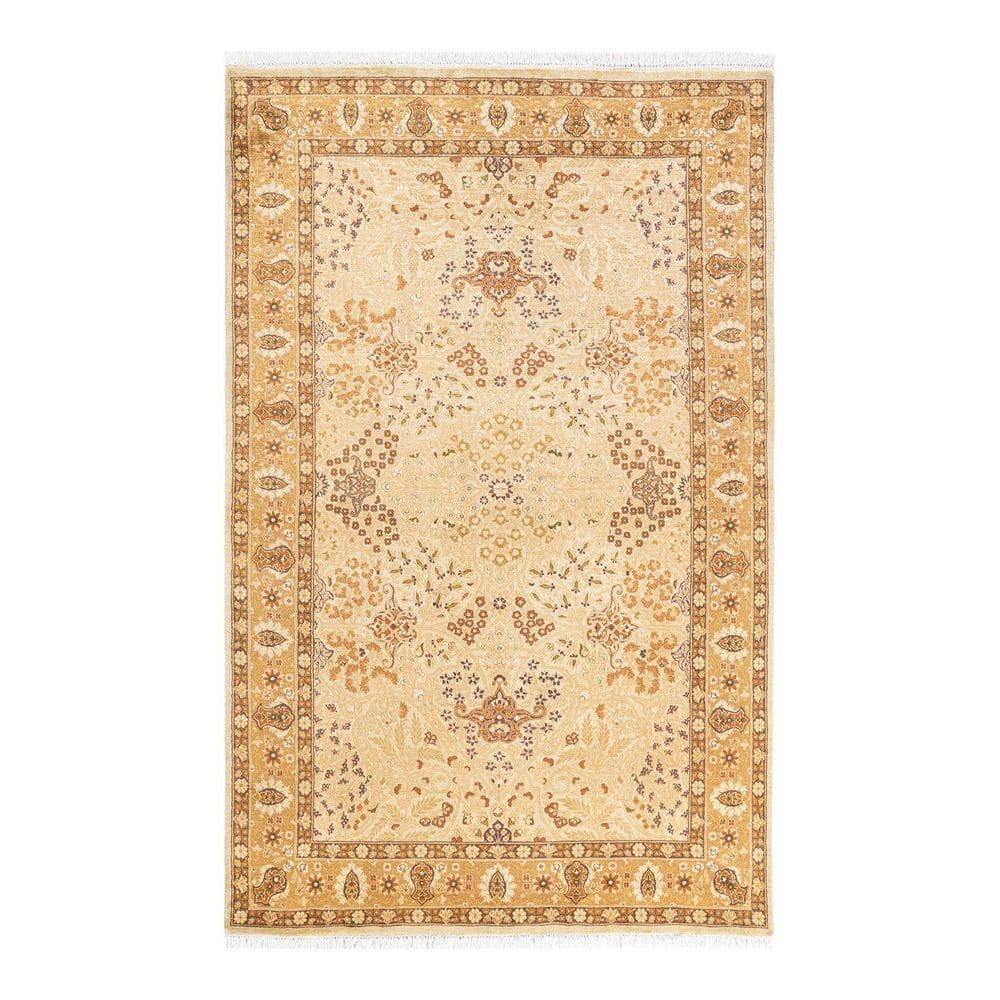 Handmade Ivory Wool Oriental 8' x 10' Rectangular Rug