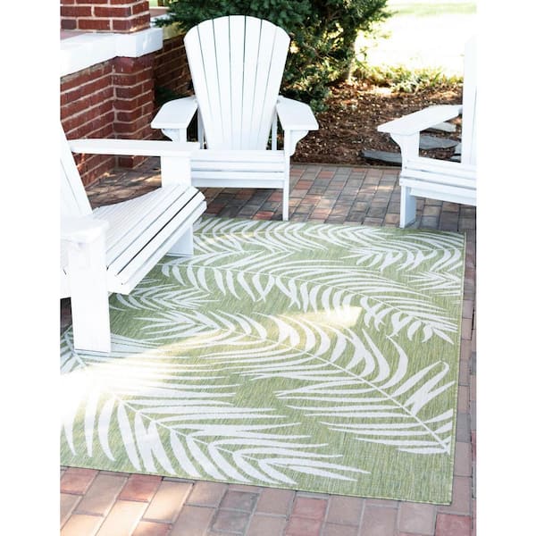 Outdoor Botanical Palm Green 7 ft. 1 x 10 ft. Area Rug
