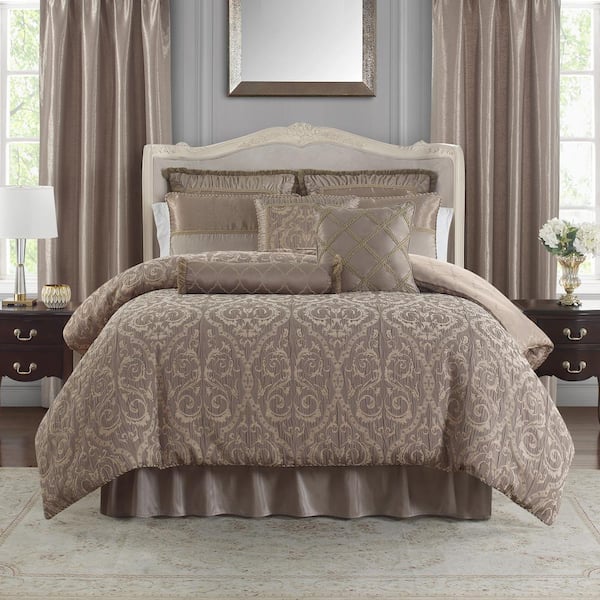 Hillhouse II Comforter Set Thomasville at Home