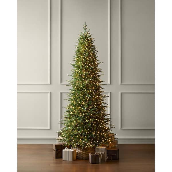 9 ft SMART Grand Duchess Twinkling Balsam Fir Slim LED Pre-Lit Tree