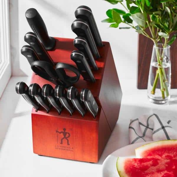 HENCKELS Dynamic Razor-Sharp 15-Piece Knife Set, German Engineered Informed by 100+ Years of Mastery, Chefs Knife, Dark Brown