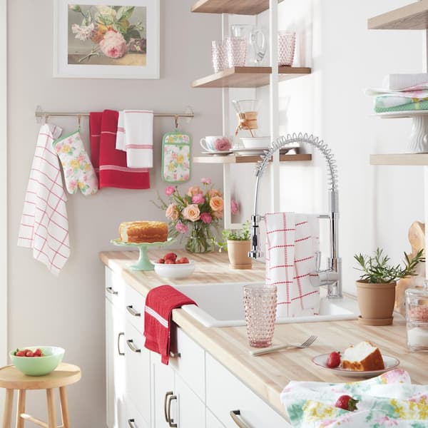 https://images.thdstatic.com/productImages/0f96e820-cefb-5ca7-b4ef-4d18685f3e13/svn/reds-pinks-kitchen-towels-st017765tdms-080-4f_600.jpg