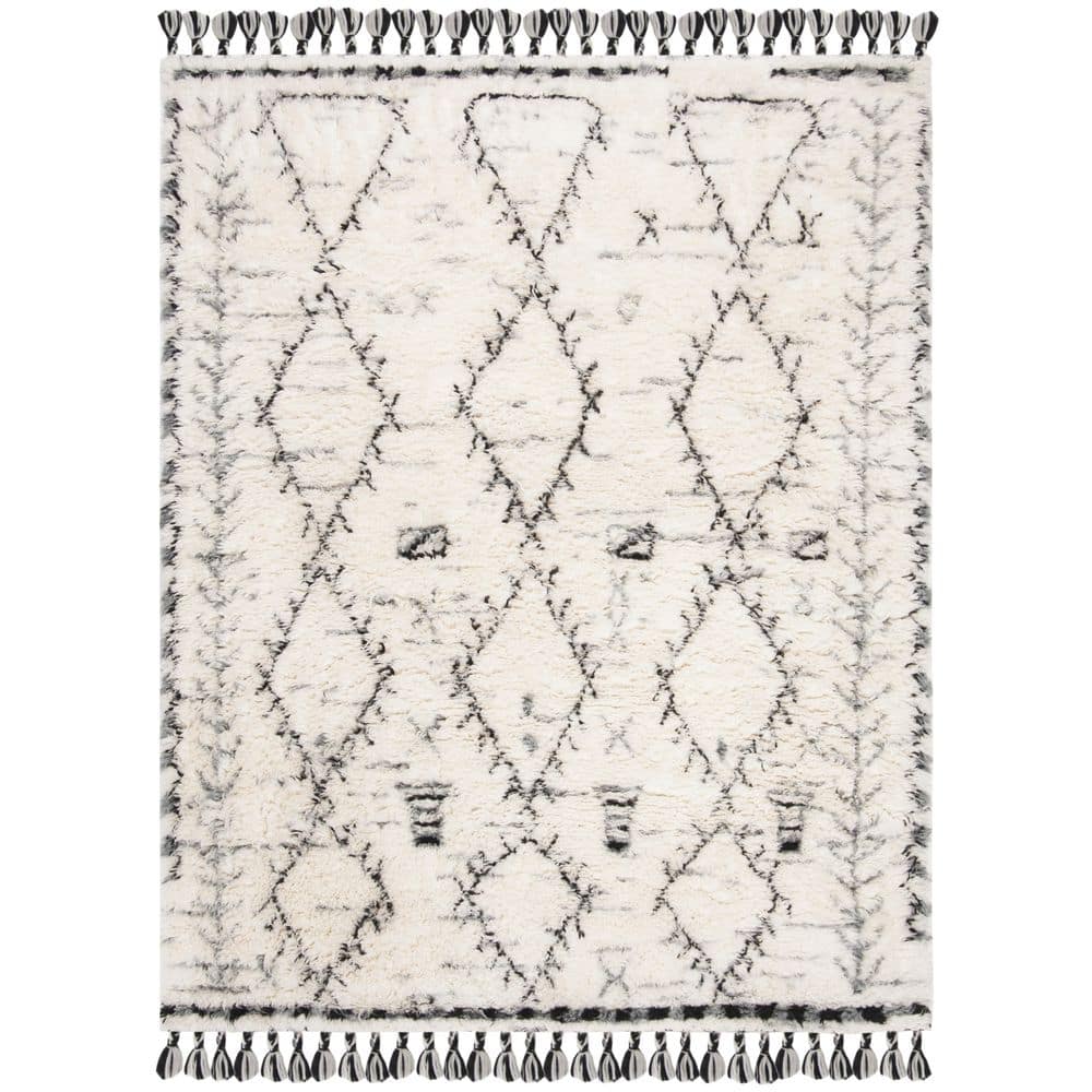 SAFAVIEH Kenya Ivory/Black 9 ft. x 12 ft. Flokati Trellis Solid Color