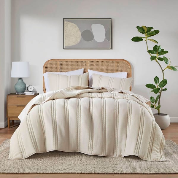 3-Pieces King/Cal King Natural Soft Weave Quilting Pattern Polyester Gauze Quilt Set with Polyester Fill