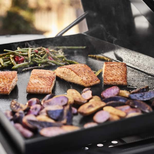 Slate Griddle 3-Burner Propane Gas 30 in. Flat Top Grill in Black with Extendable Side Table