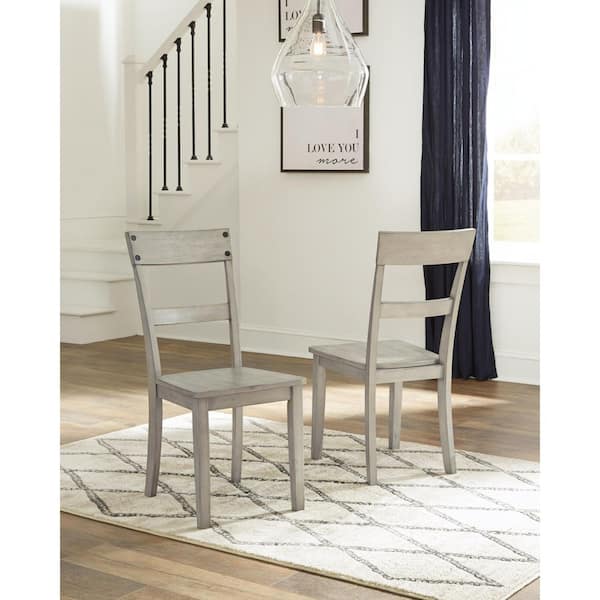 Signature DESIGN BY ASHLEY Loratti Gray Wood with Nailheads Side Chair Set of 2