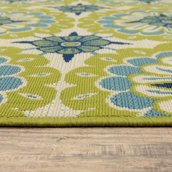 Green, Ivory 7 ft. x 10 ft. Loomed Polypropylene Rectangle Indoor/Outdoor Area Rug