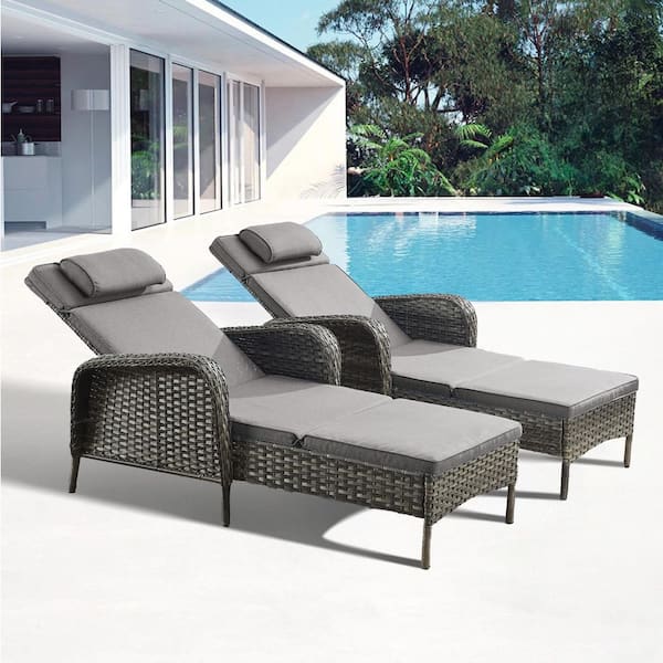 moosprr Gray 2-Piece Wicker Outdoor Chaise Lounge with Olefin Gray Cushions for Poolside and Patio