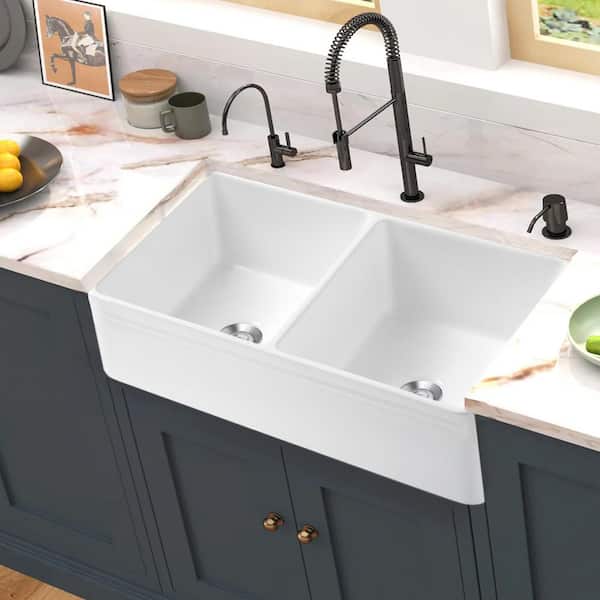 Maincraft 33 in. Farmhouse/Apron-Front Double Bowl White Ceramic Kitchen Sink