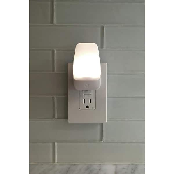 00.5W Automatic LED Night Light