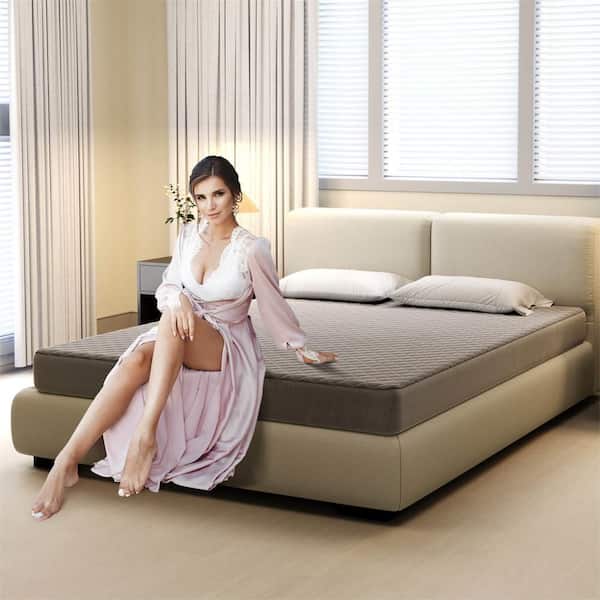 Queen Size Polyester Mattress Protector with Deep Pocket Sponge Padding Anti-Slip Bottom Gray