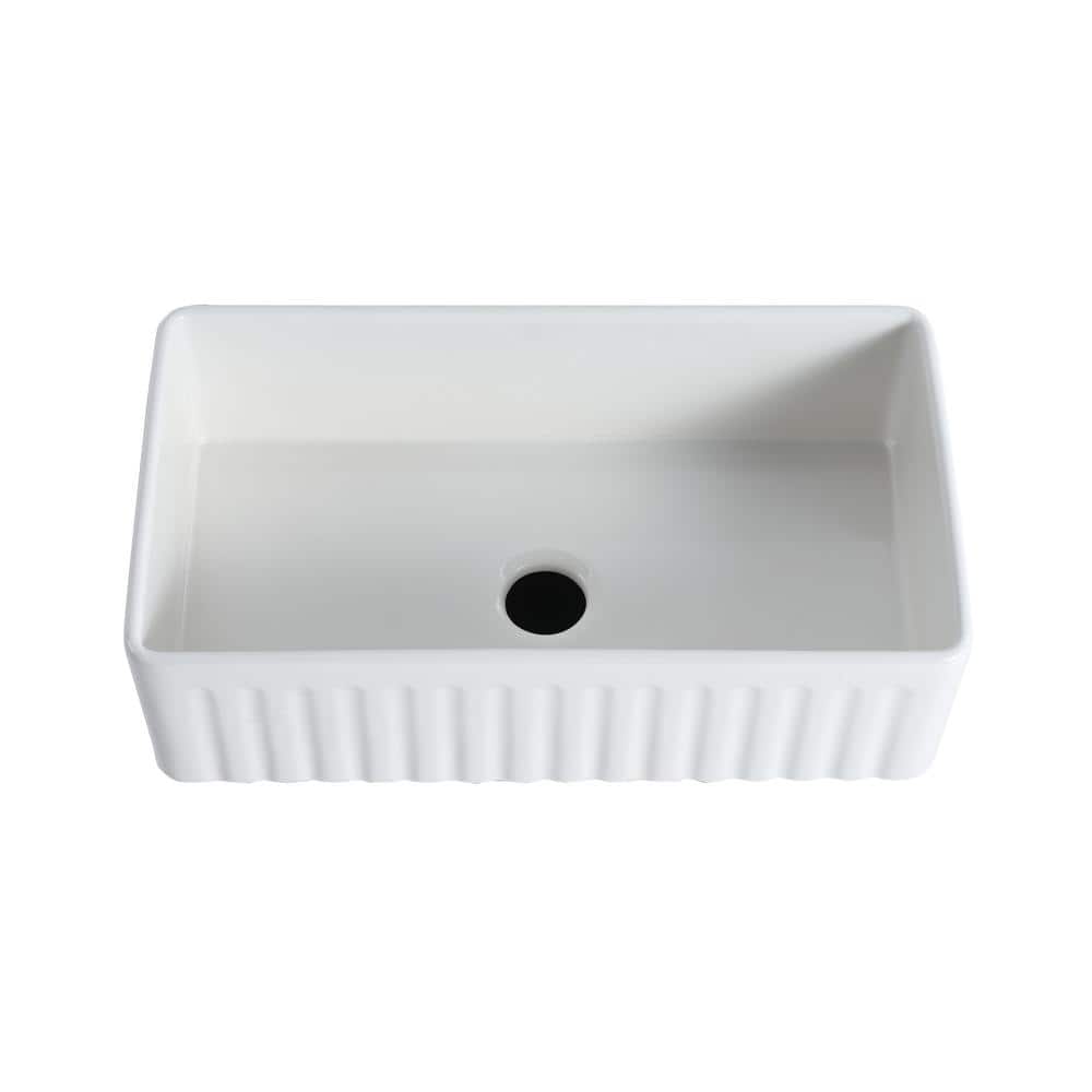 33 in Farmhouse/Apron-Front Single Bowl Ceramic Kitchen Sink with Accessori
