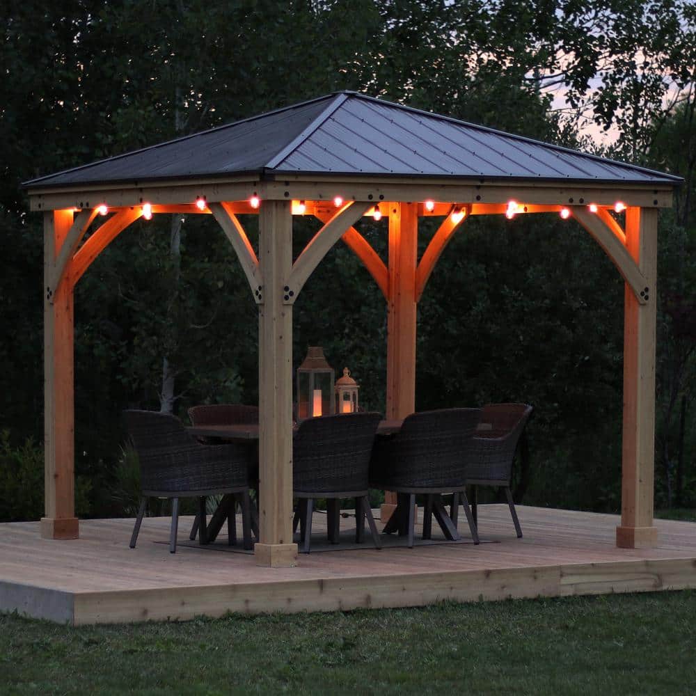 Cedar and Mocha Aluminum Roof 10' x 10' Gazebo