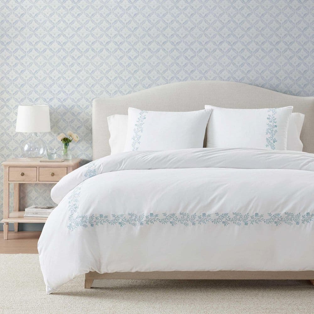 MARTHA STEWART Garden Path Embroidery 3-Piece White/Winter Blue