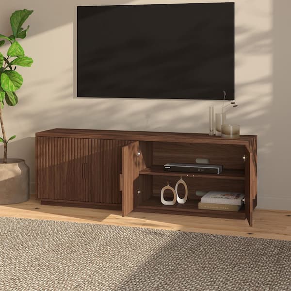 TVﾎﾞｰﾄﾞ(No:1269176) Meyer&Cross Mero 68 in. Satin Walnut TV Stand Fits TV's up to 75
