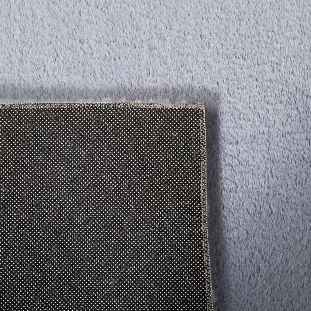 Light Grey Faux Rabbit Fur 6' x 9' Washable Area Rug