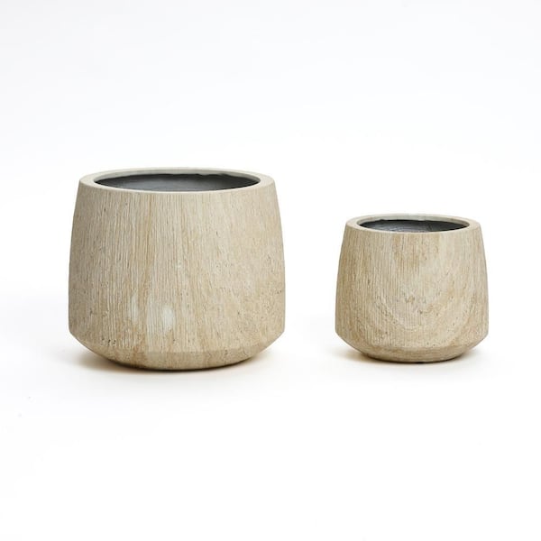 2-Piece Brown Ribbed Texture Floor Planter Set