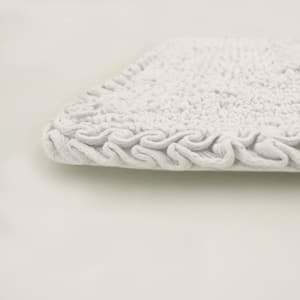 Solid Ruffled Bordered Shag White 20 in. x 39 in. Bath Accent Rug