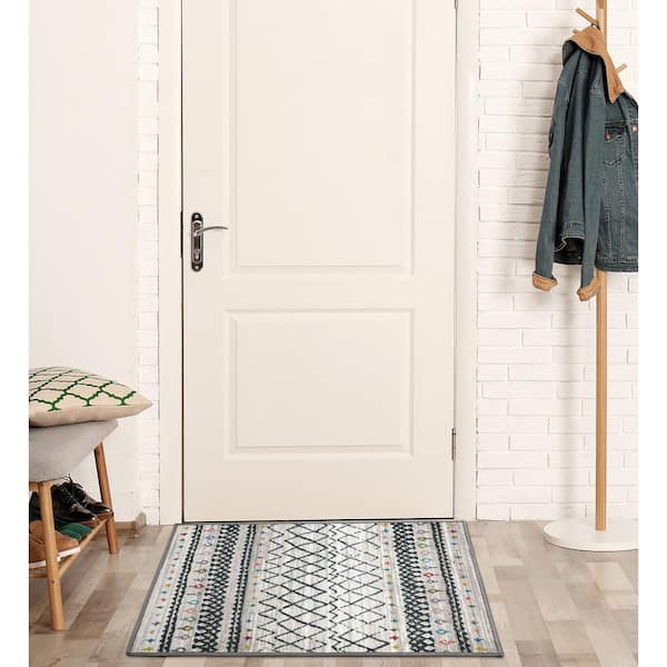 https://images.thdstatic.com/productImages/101f7468-9741-42d2-9a55-b968c0b3c810/svn/6062-off-white-ottomanson-area-rugs-oth6062-2x3-e1_600.jpg