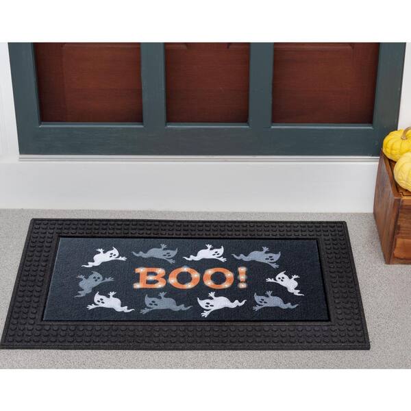 https://images.thdstatic.com/productImages/1032f0b3-ee2a-4f6d-9b1a-fceace44c49b/svn/black-home-accents-holiday-halloween-doormats-7322-91-05hd-e1_600.jpg