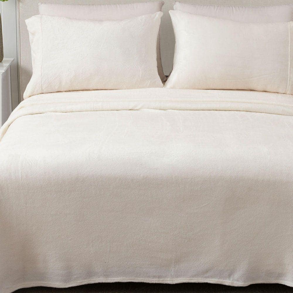 Soft Solid FRESHFOLDS White Ultra Soft Solid Color Velvet Plush Polyester Queen ...