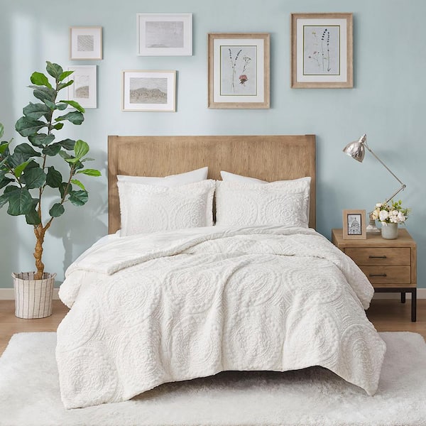 Madison Park Nova Polyester Ivory Faux Fur Full/Queen Comforter Set