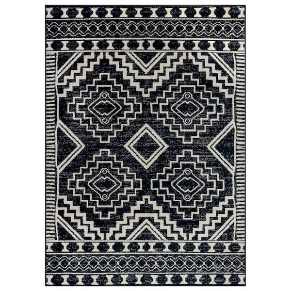 Transitional Bohemian Area Rug Black 7 ft. 10 in. x 10 ft. Area Rug