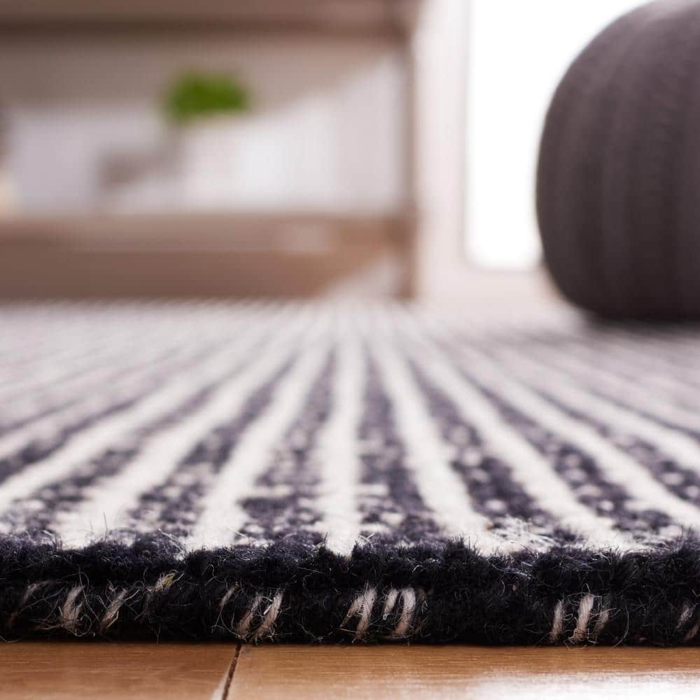Ivory Abstract Hand-Tufted Wool 5' x 8' Area Rug