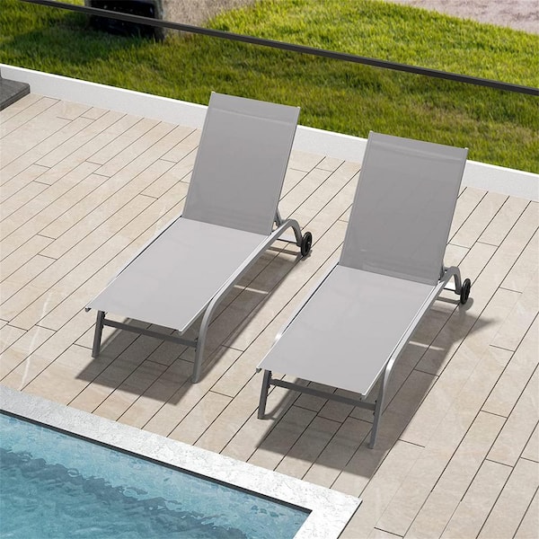 Clihome Gray Outdoor Lounge Chairs for Outside with Wheel and 5 Adjustable Position (2-Pieces)