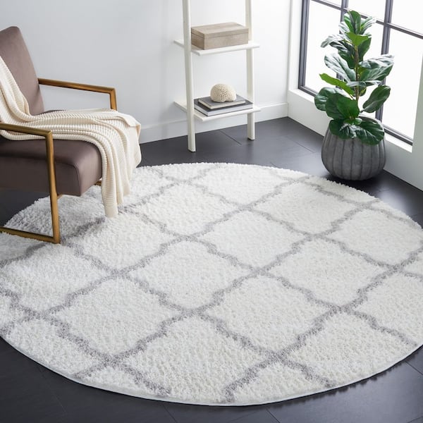 Berber Shag 7 ft. x 7 ft. Ivory/Light Gray Trellis Diamond Round Area Rug