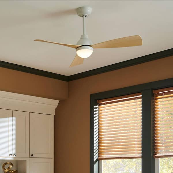 UNA 44.0 in. Integrated LED Indoor/Outdoor Matte White Ceiling Fan with Remote Control