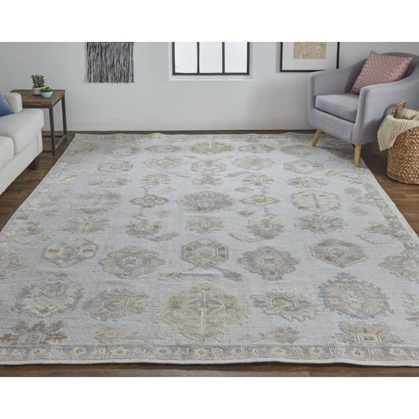 9 x 12 Gray, Ivory Floral Area Rug