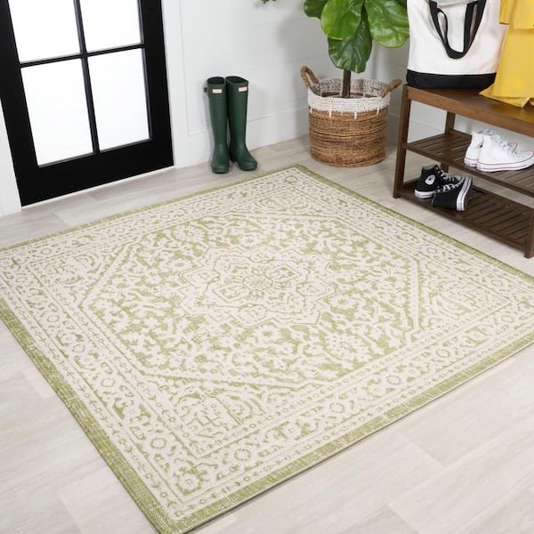 Sinjuri Medallion Textured Weave Green/Cream 5 ft. Square Indoor/Outdoor Area Rug