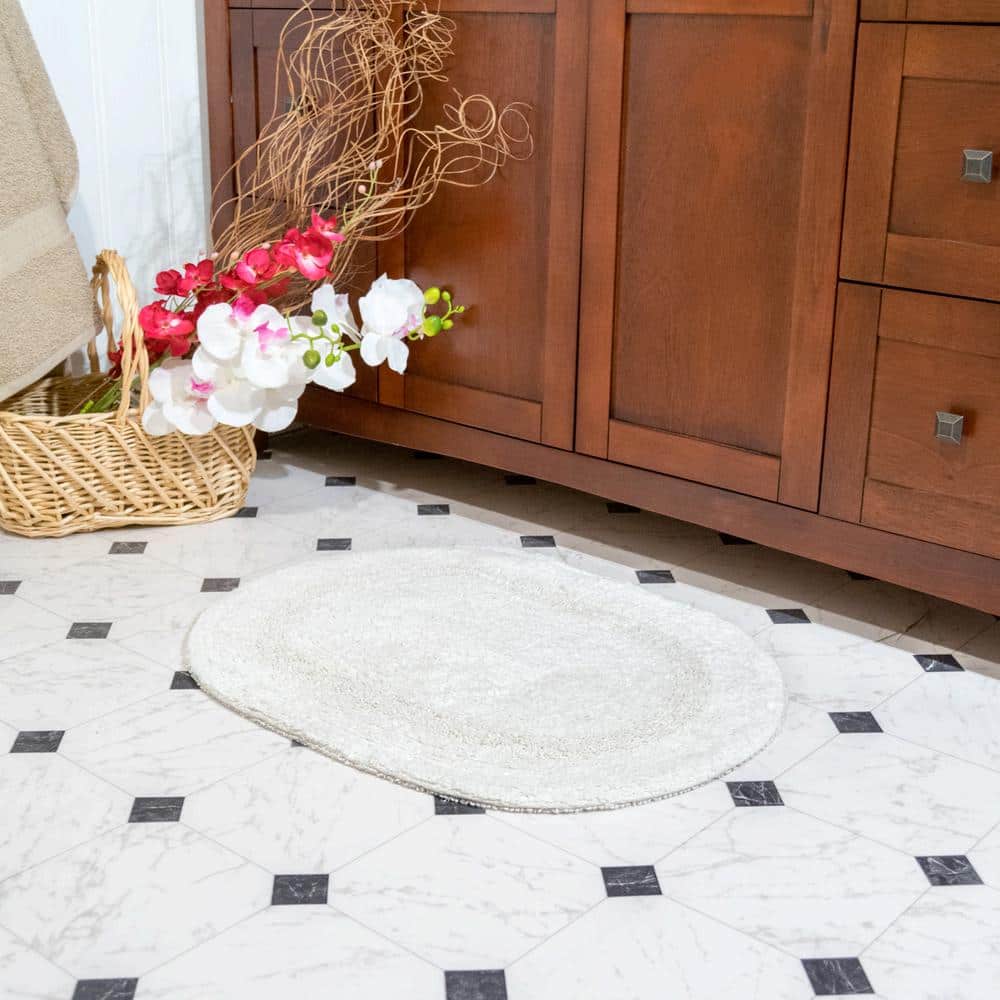 Elegant Ivory Cotton Oval Bath Mat 24"x17"