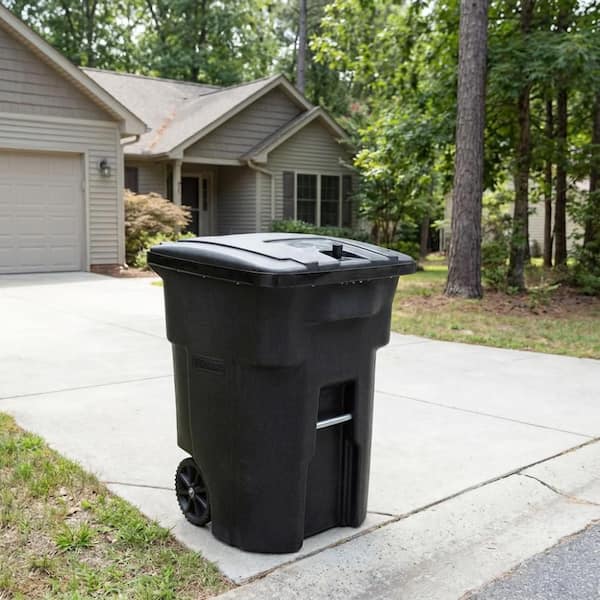 Toter 96-Gal. Black Bear-Tight Wheeled Trash Can 25B96-01BKS - The