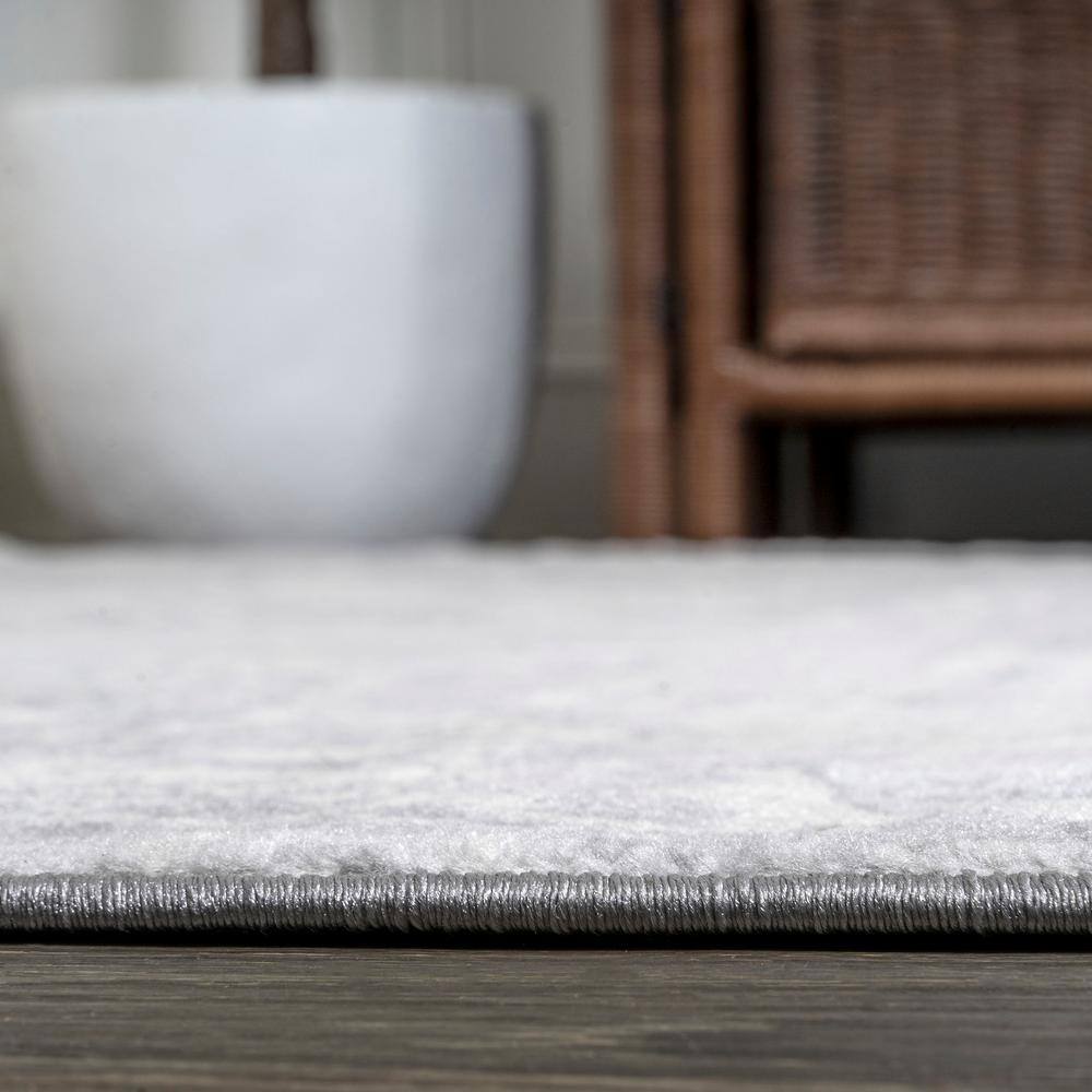 Luxurious Light Gray 8' Square Synthetic Easy-Care Rug